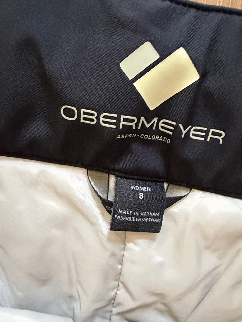 Obermeyer White Ski Pants with Black Floral Print | Size 8 - Picture 4 of 14